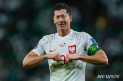 关于莱万多夫斯基在德国队比赛中精彩发挥，战术调整引发热议！的信息