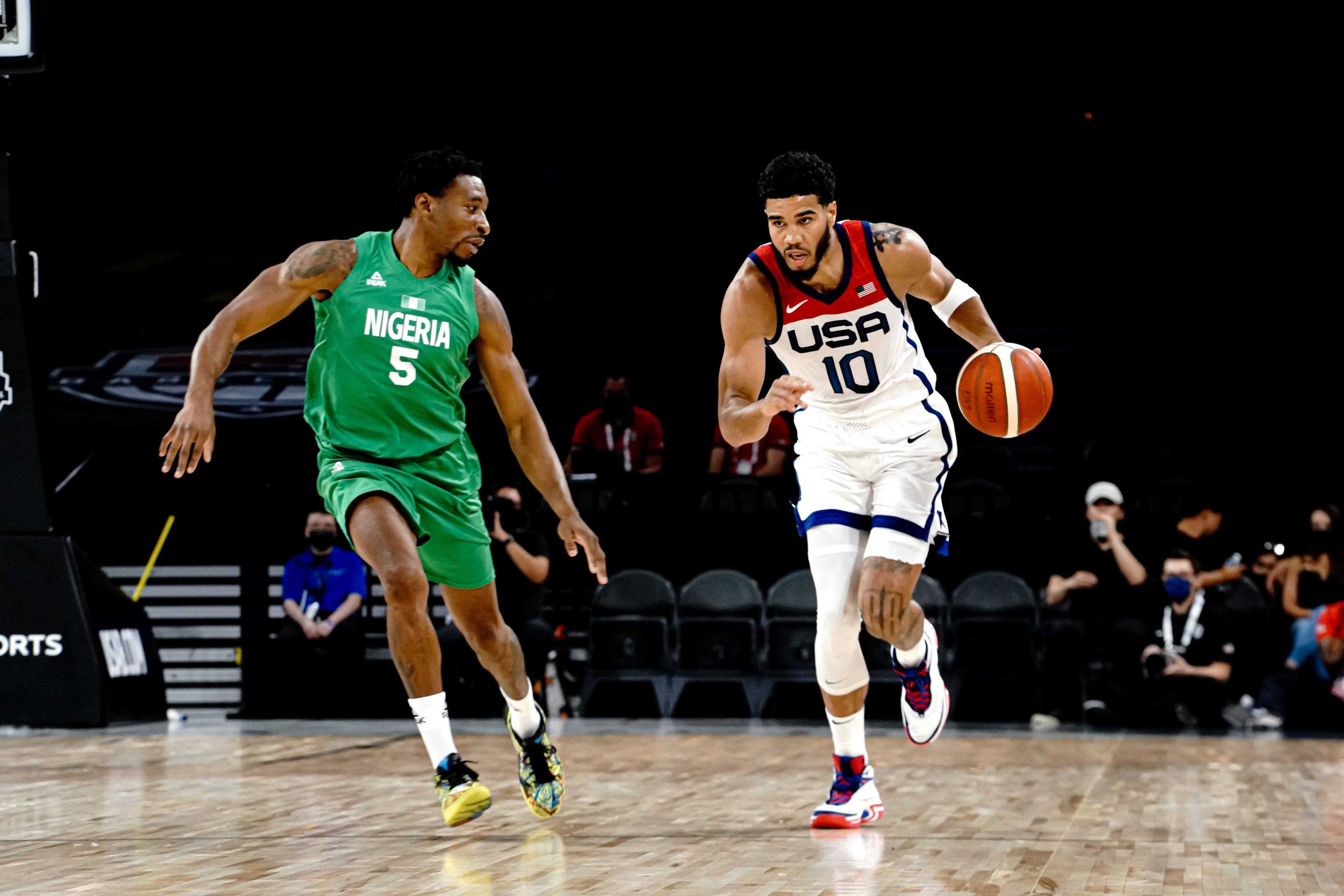 塔图姆重返赛场,刷新纪录首场状态出色,瑞士队观众沸腾! 塔图姆重返赛场,刷新纪录首场状态出色,瑞士队观众沸腾!